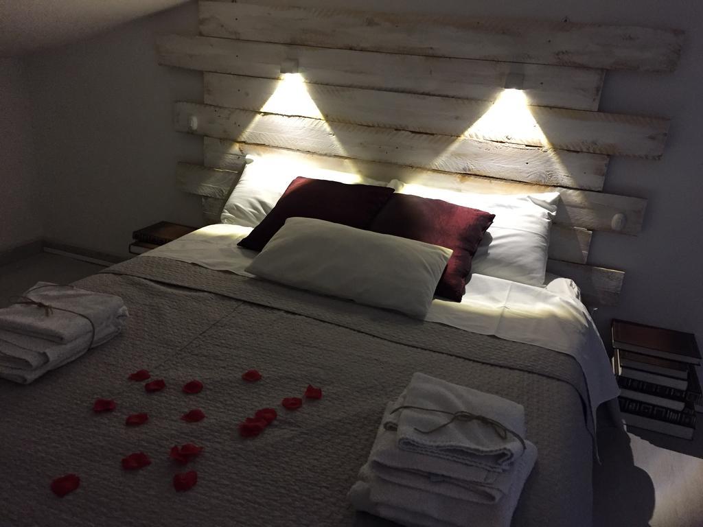 Apartament Mansarda 13 Salerno Zewnętrze zdjęcie